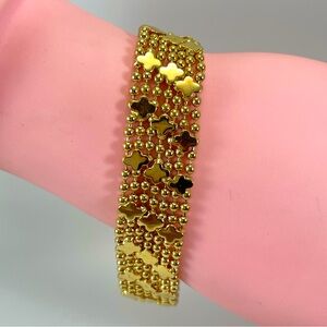 Beautiful Napier Gold Tone Wide Articulated Chain Clover Bracelet Lobster Clasp